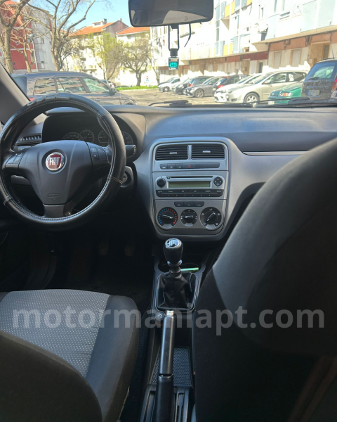 Fiat Punto Ano 2009 - Gasolina - com 123mil kms 3