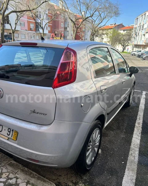 Fiat Punto Ano 2009 - Gasolina - com 123mil kms