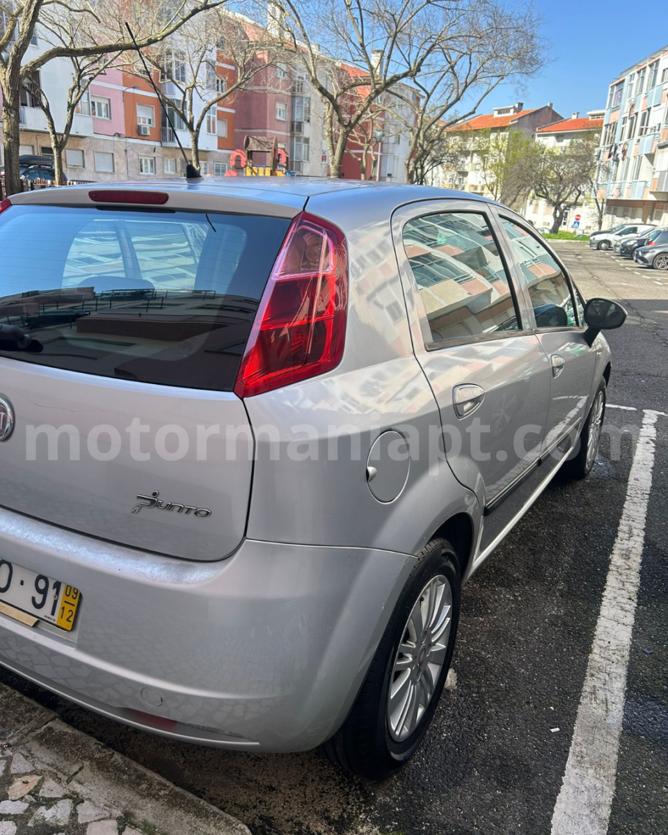 Fiat Punto Ano 2009 - Gasolina - com 123mil kms