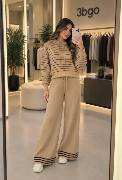 Conjunto de Calça + blusa com capuz